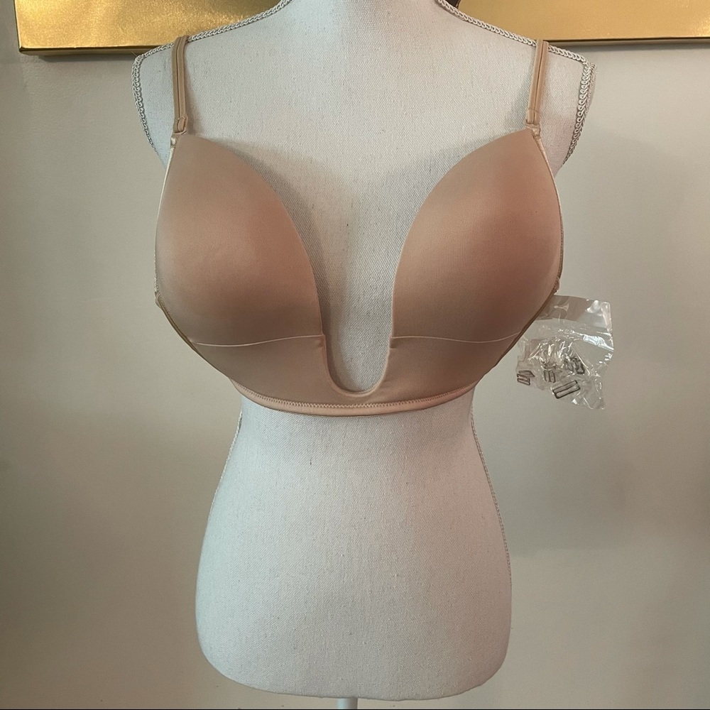 Vogue’s Secret Nude Bra